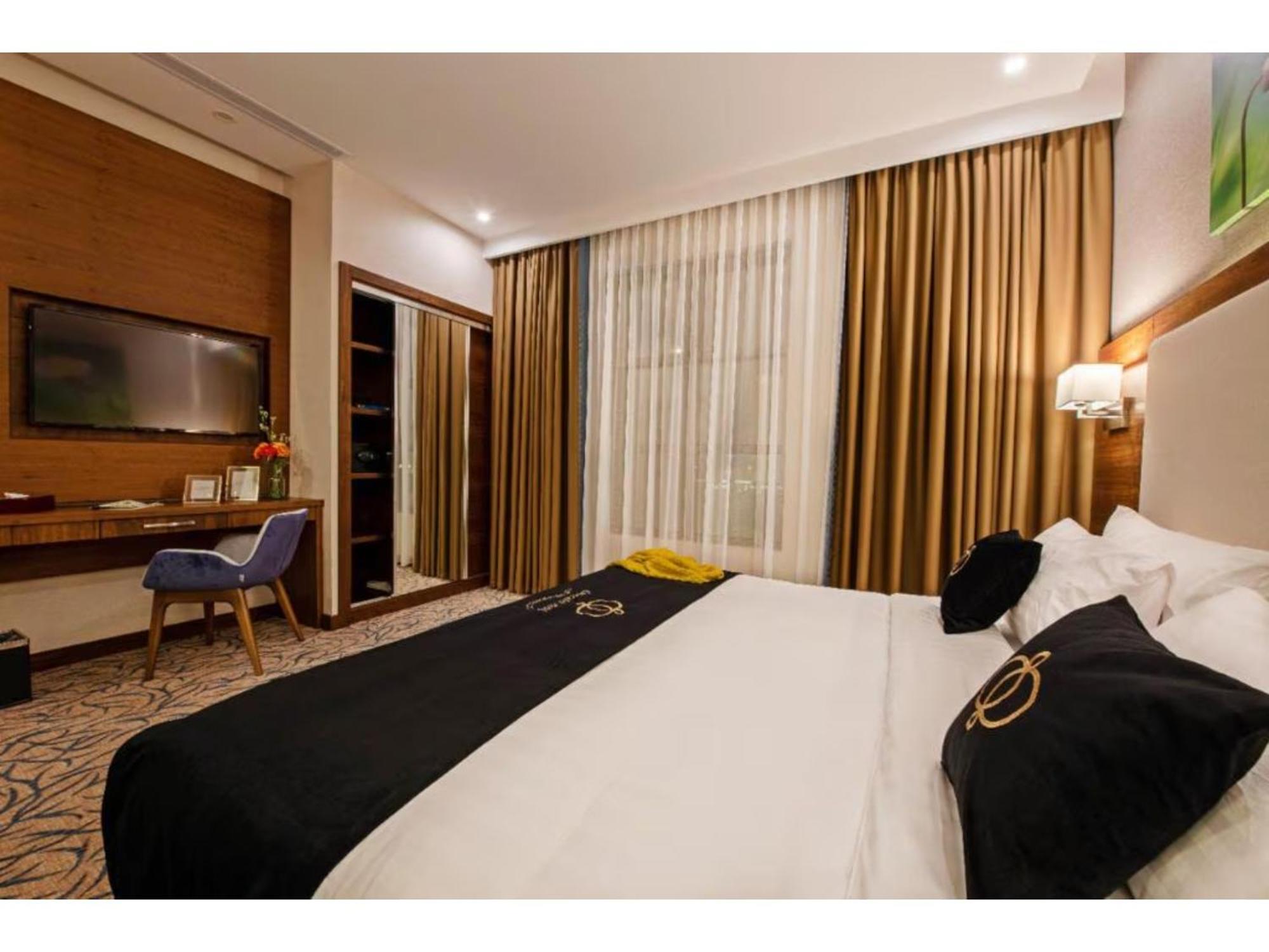 Sunday Emerald Hotel Jiddah Esterno foto