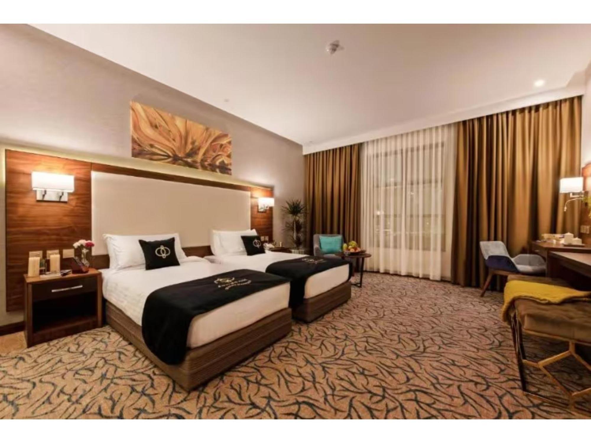 Sunday Emerald Hotel Jiddah Esterno foto