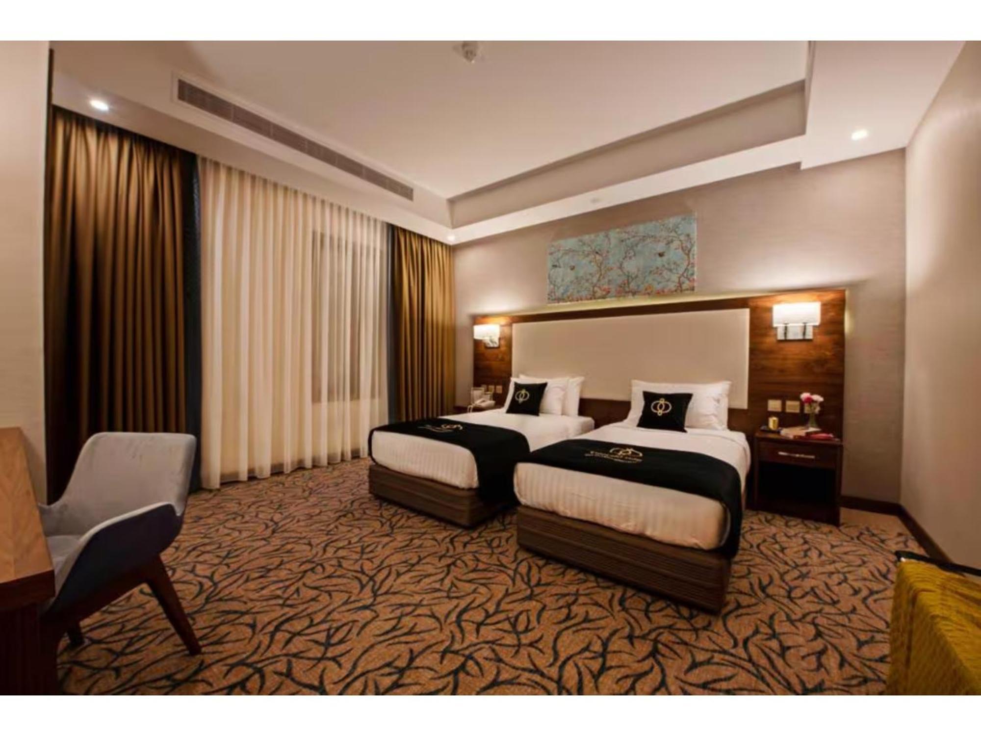 Sunday Emerald Hotel Jiddah Esterno foto