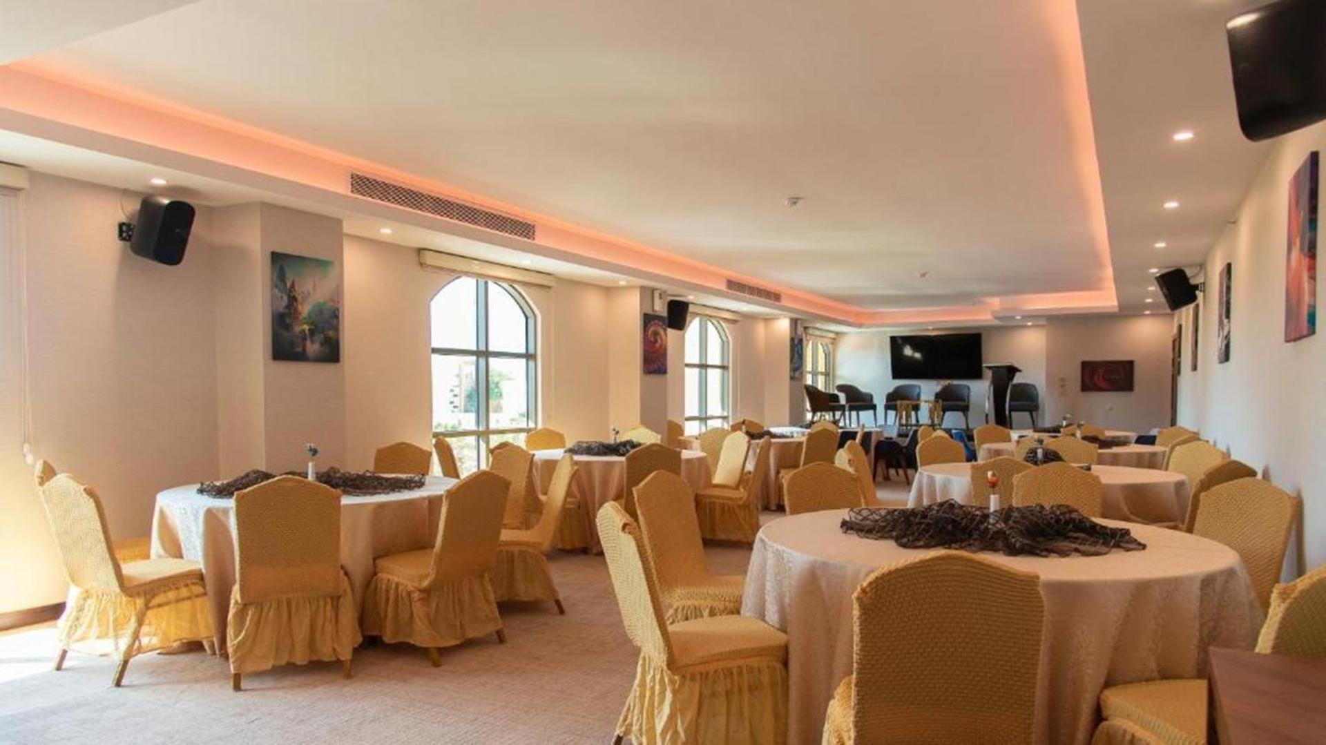 Sunday Emerald Hotel Jiddah Esterno foto